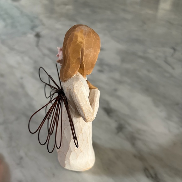 Willow Tree Angel Figurine by Susan Lordi | keepsake | Original Box - Picture 13 of 14